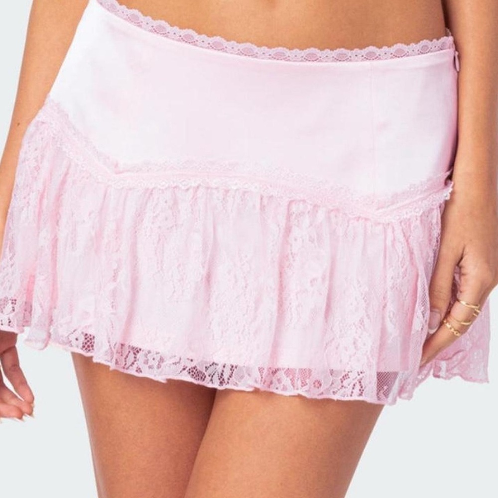 Edikted Pink Lace Mini Skirt